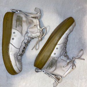 Zip Back Nike White Airforce 1s